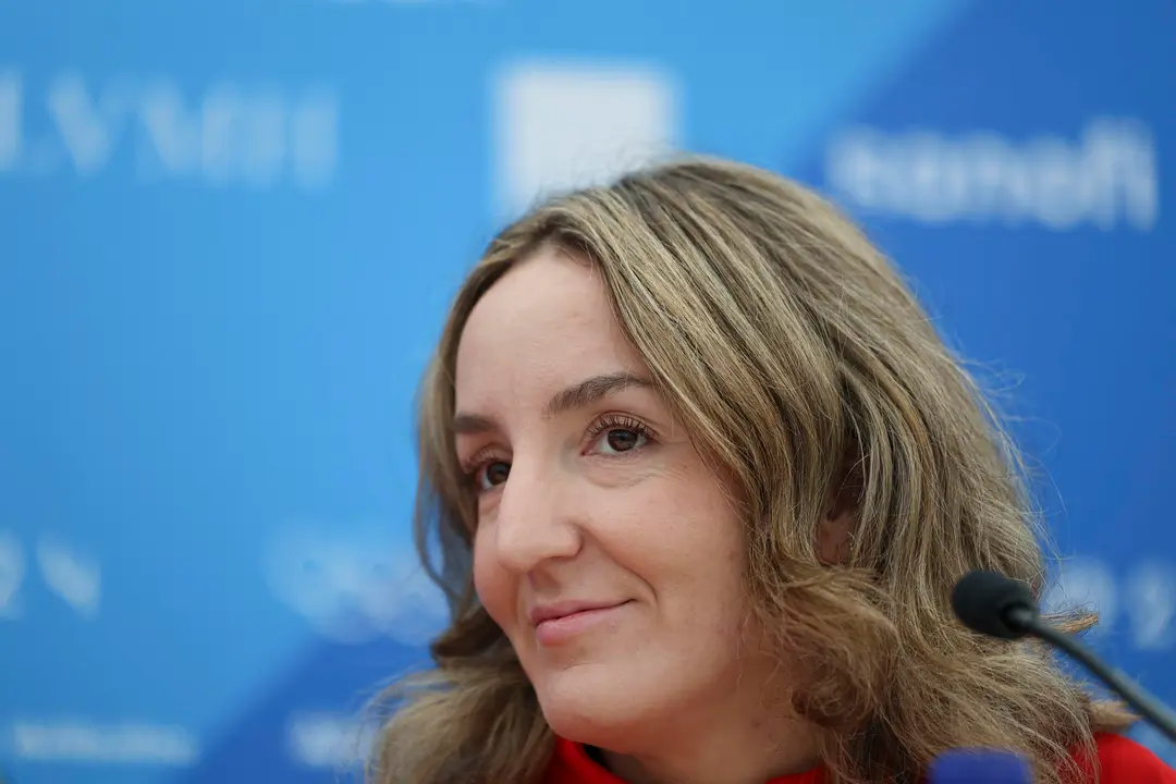 Luc&iacute;a Mart&iacute;n Portugu&eacute;s, miembro del equipo ol&iacute;mpico espa&ntilde;ol de esgrima, durante la rueda de prensa convocada por el equipo de cara a su participaci&oacute;n en los Juegos Ol&iacute;mpicos de Par&iacute;s 2024, este mi&eacute;rcoles, en la capital francesa. EFE/Sashenka Guti&eacute;rrez