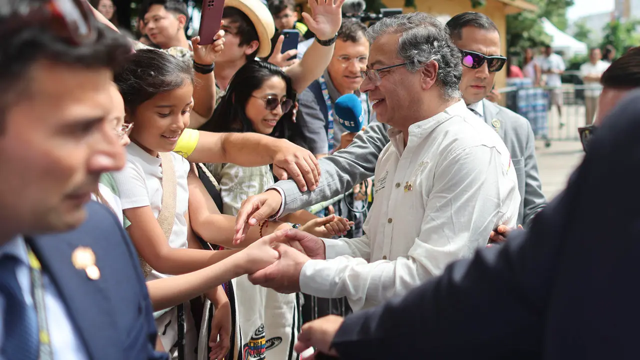 Petro, durante la inauguraci&oacute;n de la Casa Colombia. EFE/ Miguel Guti&eacute;rrez