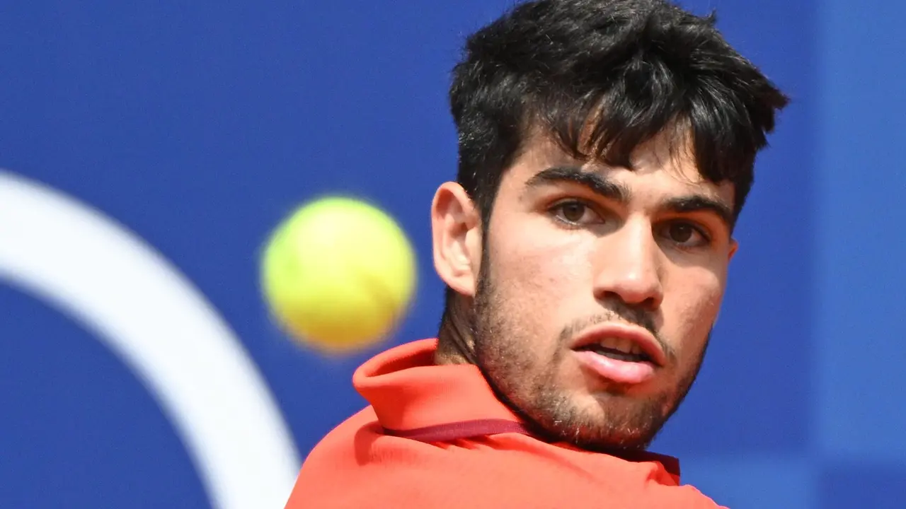 Carlos Alcaraz, finalista del torneo ol&iacute;mpico de tenis, tras derrotar al canadiense Felix Auger-Aliassime, en semifinales. EFE/EPA/CAROLINE BLUMBERG