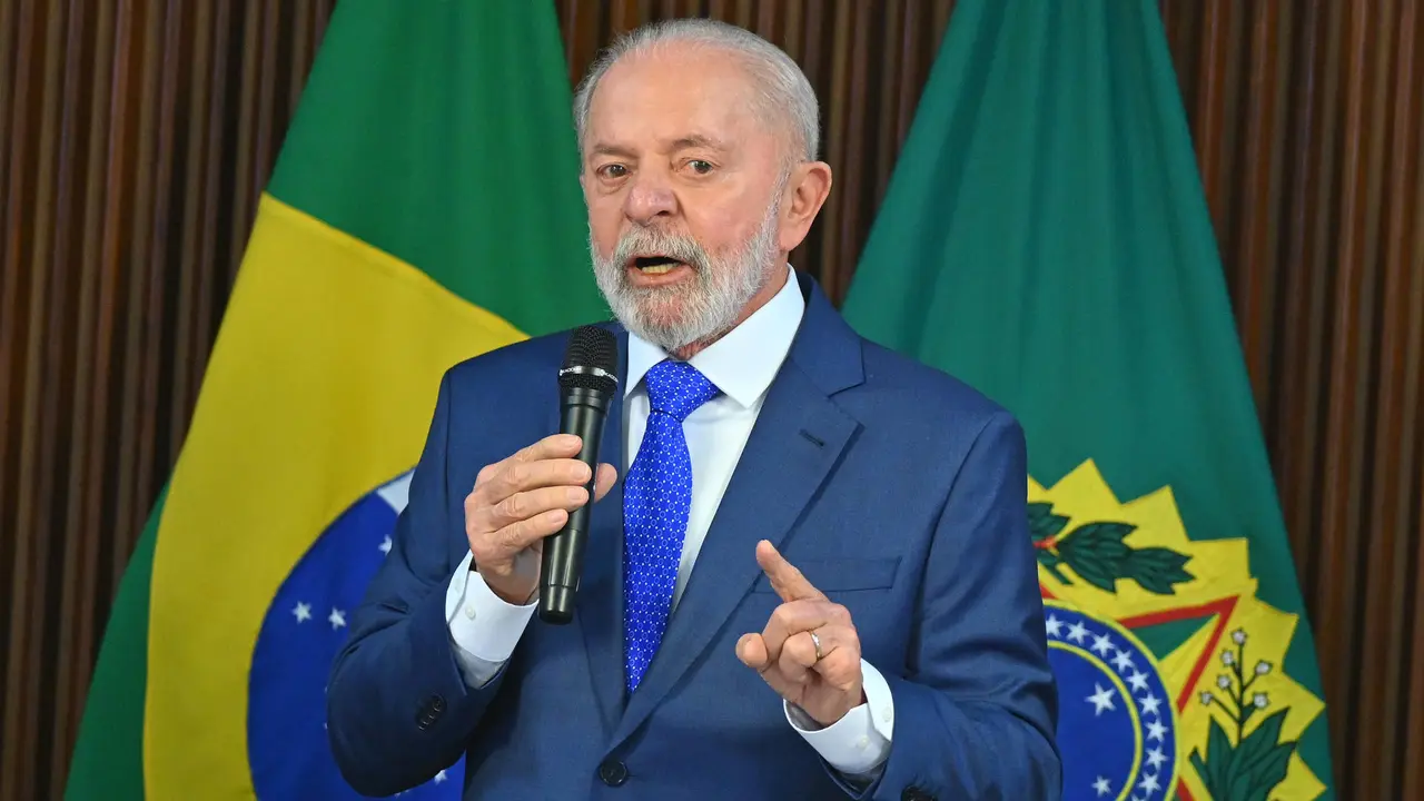 El presidente de Brasil, Luiz In&aacute;cio Lula da Silva, eximi&oacute; a los medallistas de su pa&iacute;s en los Ol&iacute;mpicos de Par&iacute;s de pagar el impuesto de la renta por los premios en met&aacute;lico que reciban, gracias a un decreto publicado este jueves. EFE/ Andr&eacute; Borges