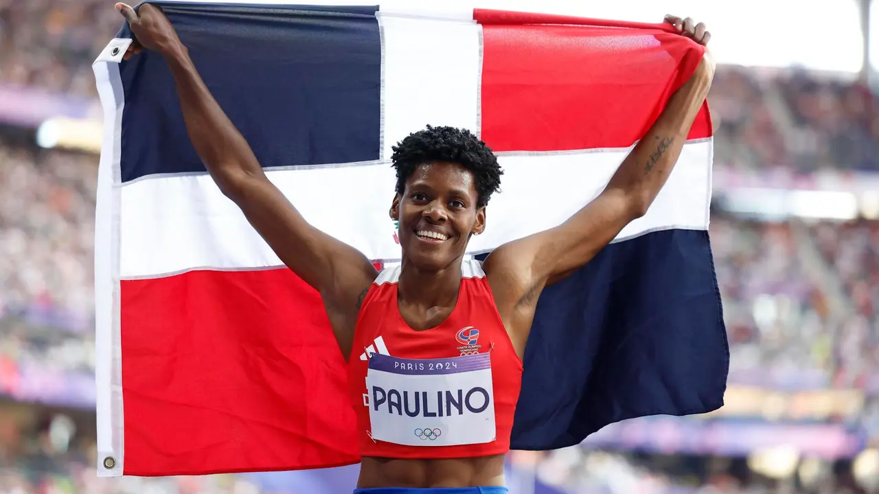 La dominicana Marileidy Paulino, campeona ol&iacute;mpica de 400m. EFE/EPA/FRANCK ROBICHON